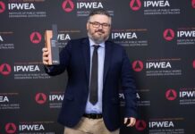 Top gong for senior council officer