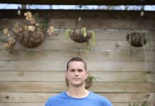 The amputee helping others cope with trauma