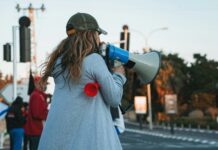 Teachers join first statewide strike in 16 years