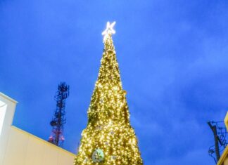 Lighting up Christmas