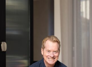 Accelerate Manufacturing headliner leaves conference goers wanting ‘Moore’