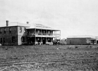 Looking back at Kaimkillenbun