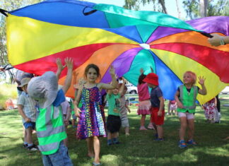 AMPYR delivers $40,000 through the Grahams Battery Community Fund